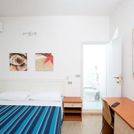Hotel Helios ริชโชเน ภายนอก รูปภาพ
