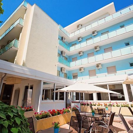 Hotel Helios ริชโชเน ภายนอก รูปภาพ